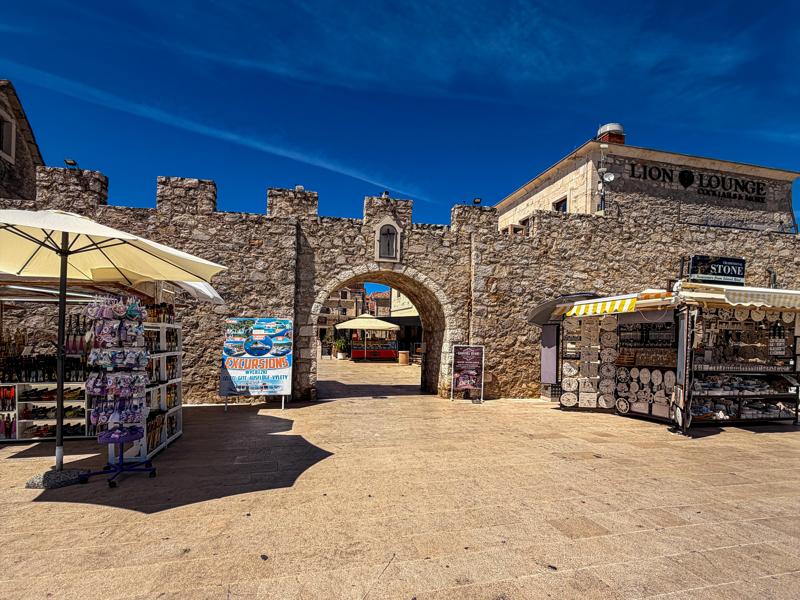 Entrance to the old city