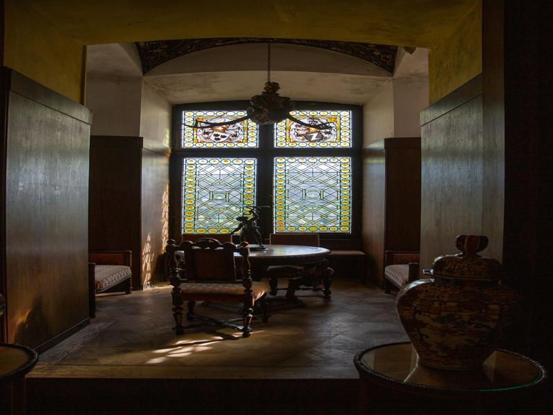 Tour is required to see the inside