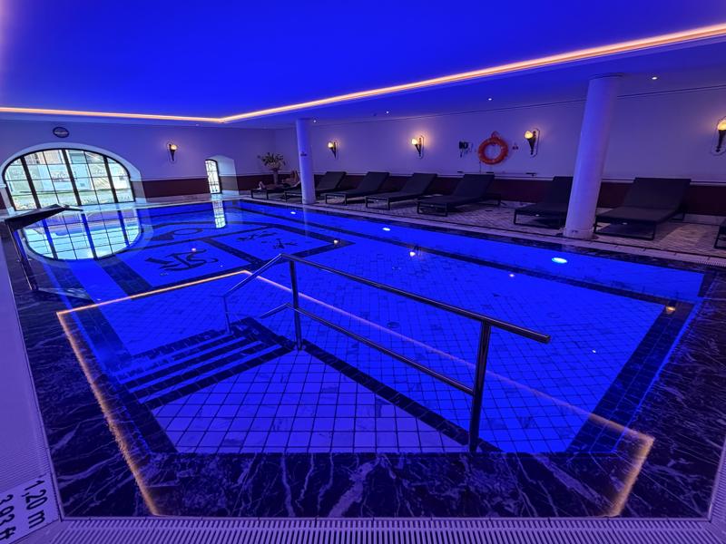 Hotel pool