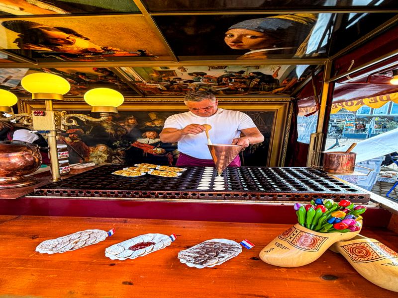 Making the Dutch pancakes
