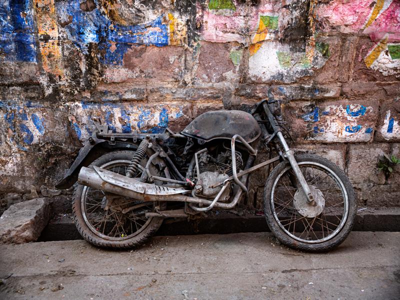 Old bike on Jodhpur streets