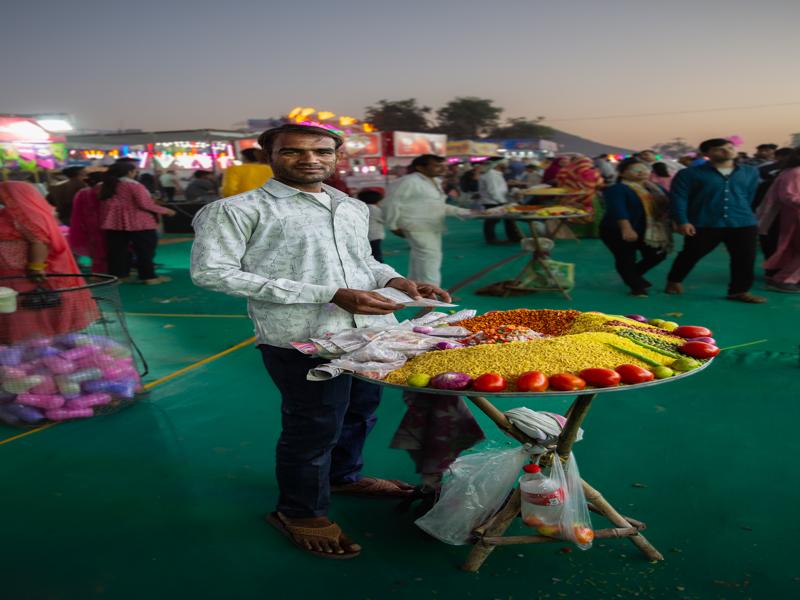 Carnival vendor