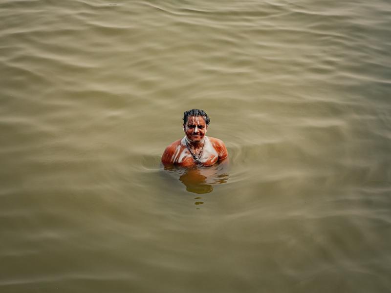 Man bathing in the ganges