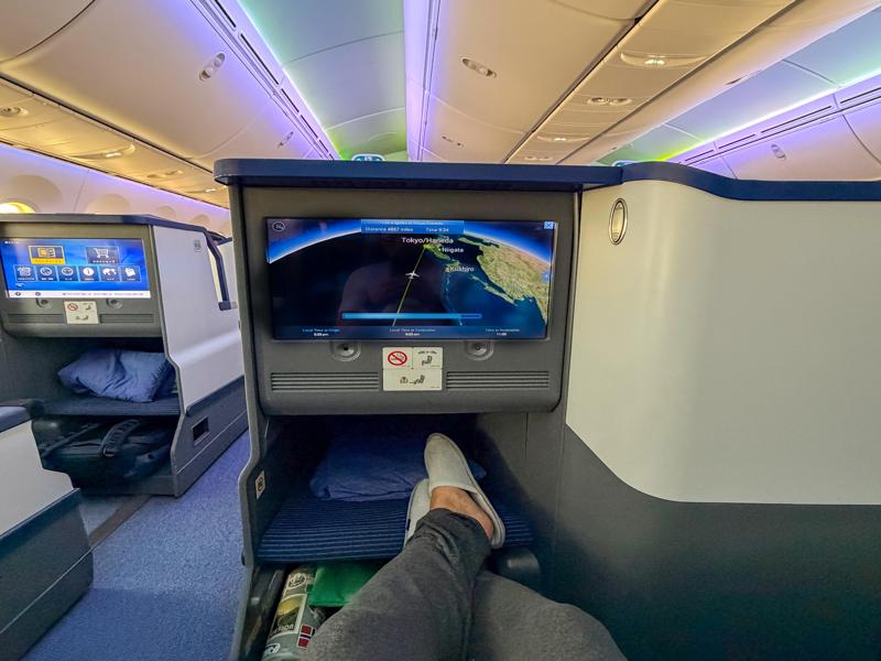 Flight to Tokyo
