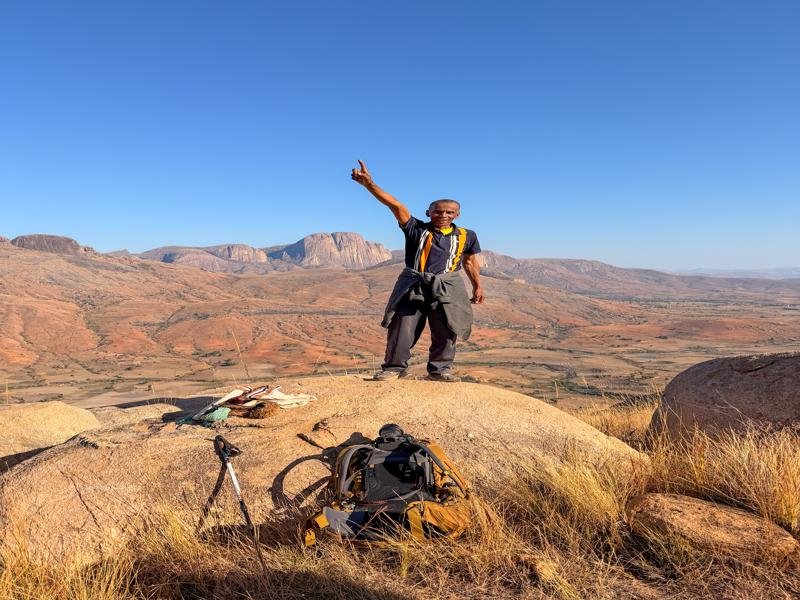 Almost done and time to say goodbye to Volalahy, who would walk back to his village