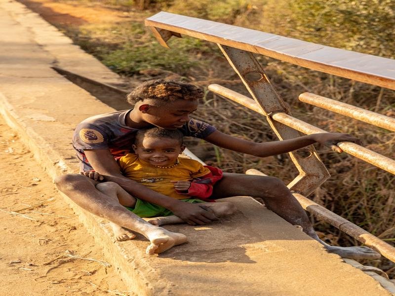 Kids near the gold mining