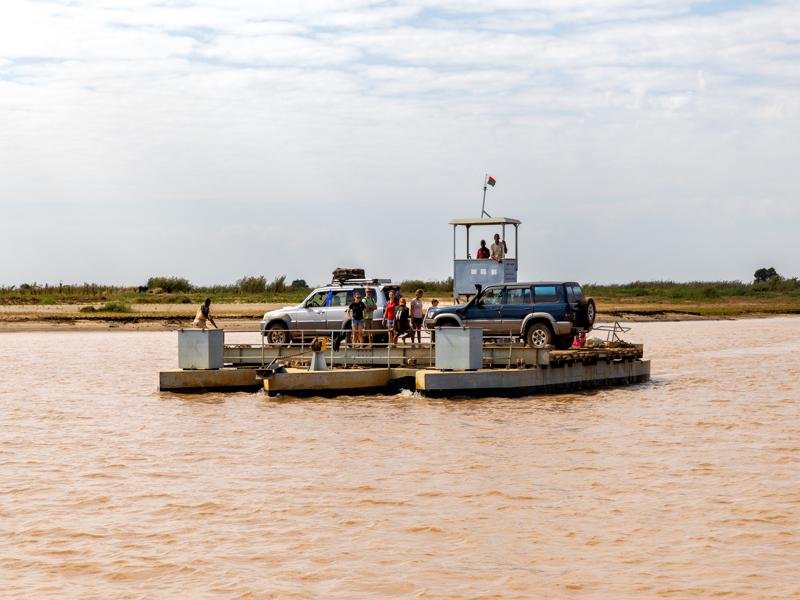 Other cars crossing the river