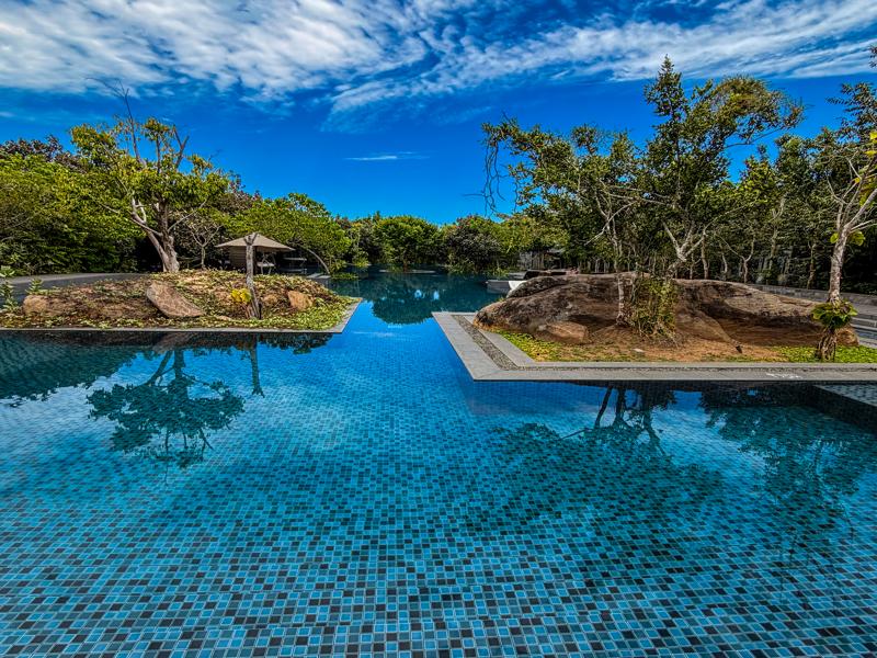 Hilton Yala pool