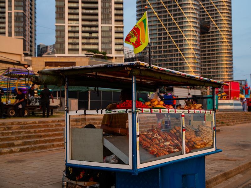 Vendors on the Colombo sea front